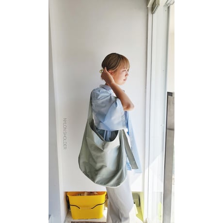MY___ / NYLON SHOULDER BAG -LIGHT GRAY