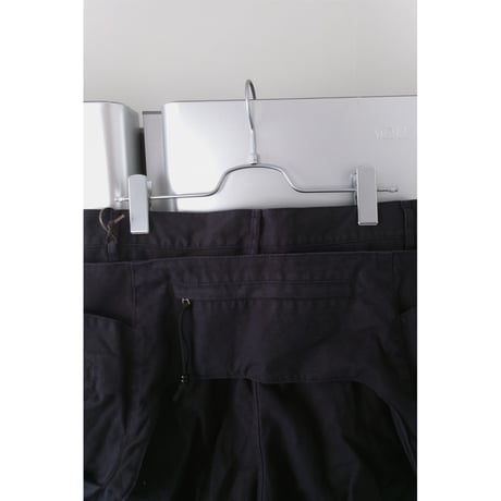 NVRFRGT / DETACHABLE UTILITY CURVED LEG PANTS *BLACK