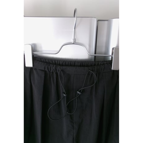 Blanc YM / NYLON SPINDLE PANTS *Black