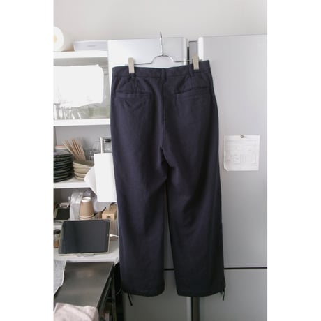 UNIVERSAL PRODUCTS / PHATEE HEMP SWEAT TROUSERS *NAVY