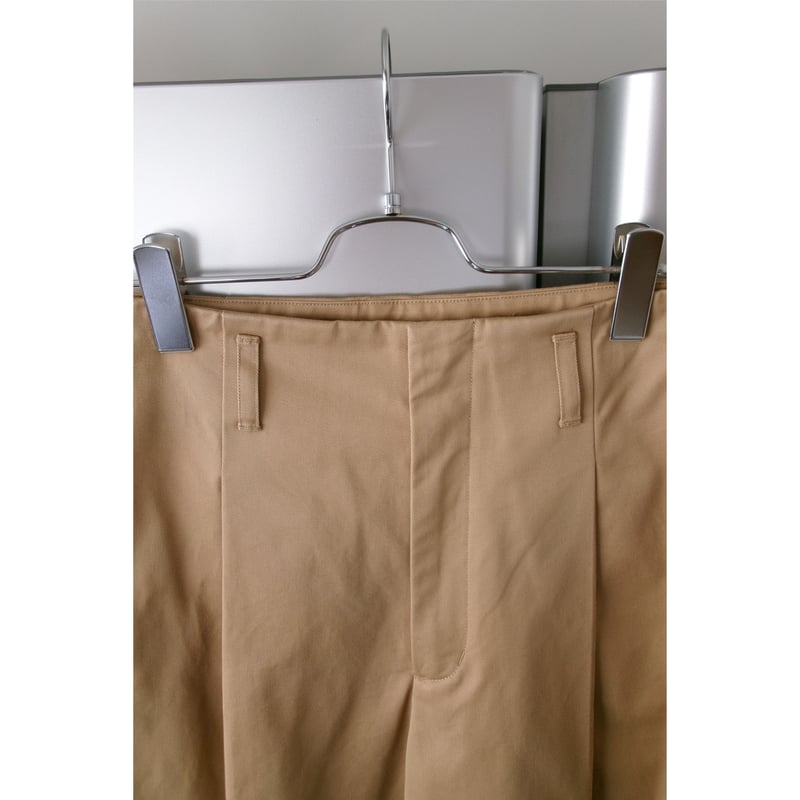 Rich I / Tuck Wide Trousers *BEIGE | AVET