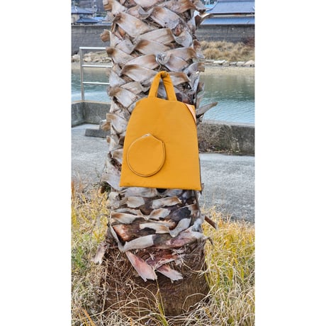 HIDAKA / PING-PONG PADDED TOTE *CAMEL