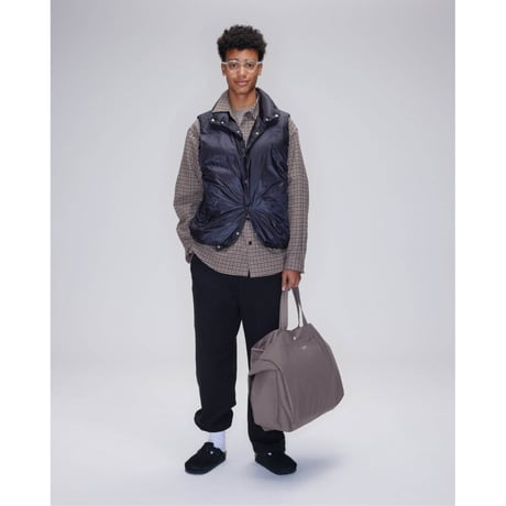 UNIVERSAL PRODUCTS / REVERSIBLE PACKABLE DOWN VEST *BLACK