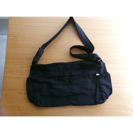 EVCON / BIG NYLON SHOULDER BAG *BLACK