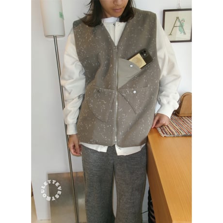 TOZAOU / Roulette Vest *Khaki gray