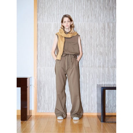 Rich I / NO SLEEVE JUMPSUIT *MOCA
