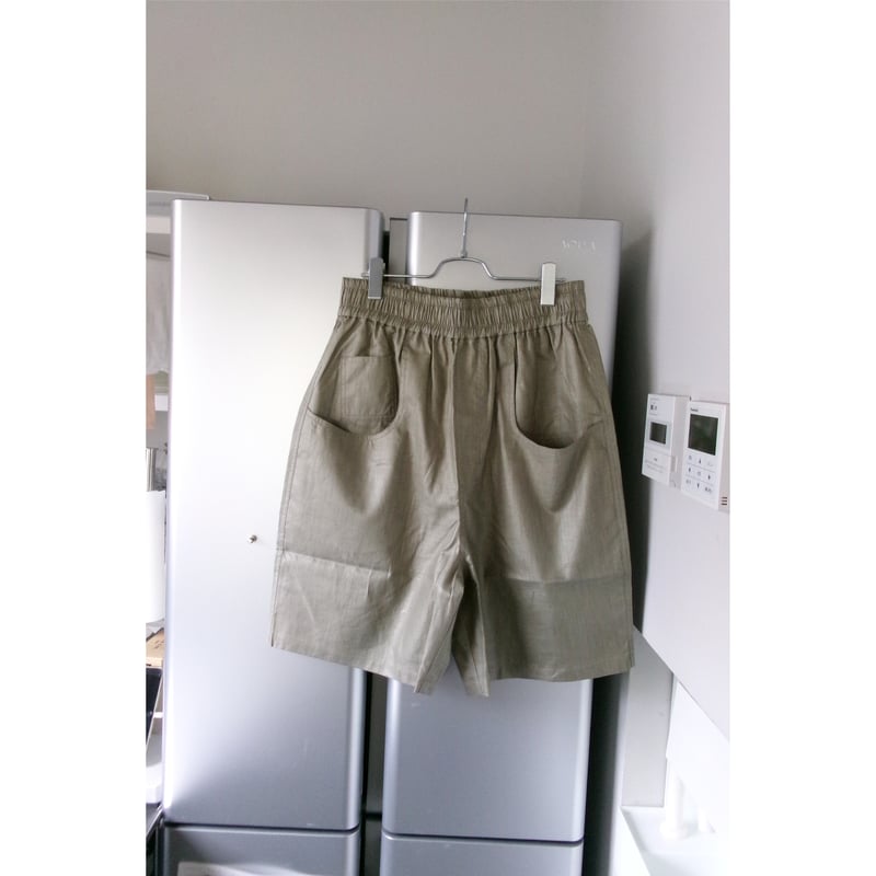 ABELIA EDWARD GOUCHA / SHIFTED SHORTS *KHAKI |