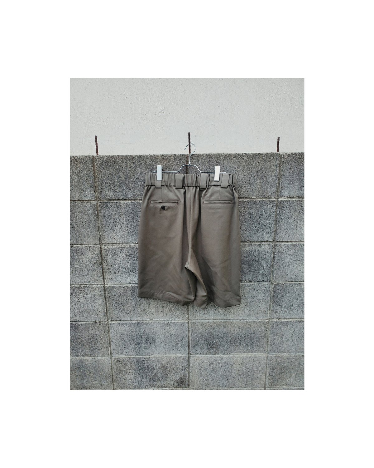 Blanc YM / Wide Easy Half Trousers -Gray | AVET Blanc YM / Wide Easy Half Trousers -Gray | AVET
