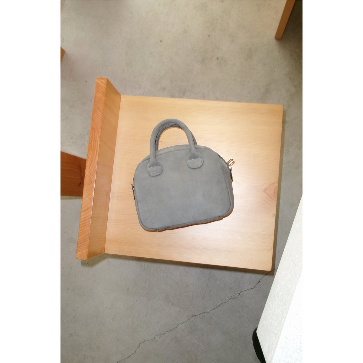 新品 Rich I DOME [LEATER HANDBAG] ハンドバッグ 新品 Rich I DOME [LEATER HANDBAG] ハンドバッグ