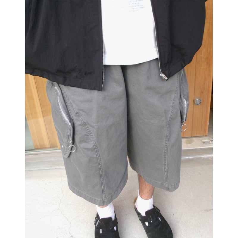 NVRFRGT / 3D TWISTED CARGO SHORTS *GRAY | AVET