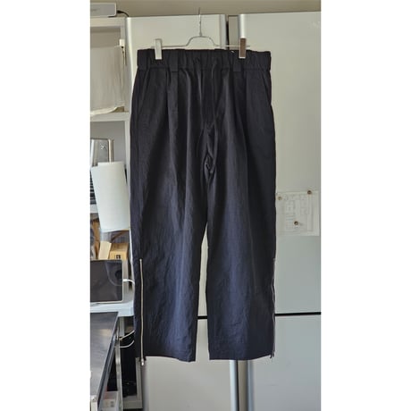 Blanc YM / Crispy Nylon Zip Up Pants *BLack