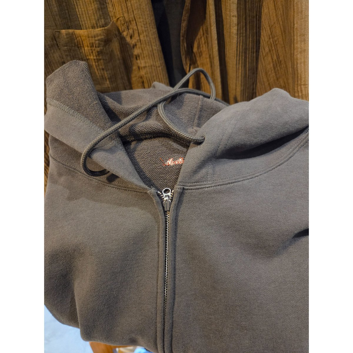 ABELIA EDWARD GOUCHA / CLASSIC ZIP HOODIE *CHAR