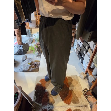 YOKO SAKAMOTO / UTILITY EASY PANTS *OLIVE