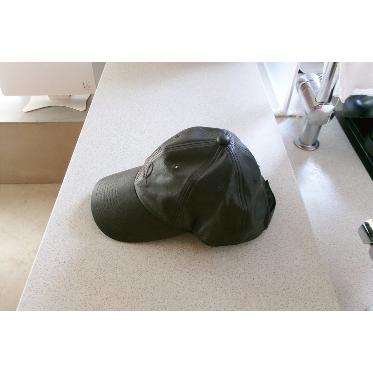 R*y様 ABELIA EDOWARD GOUCHA Aeg cap black Abelia Edoward Goucha AEG CAP STRAIGHT CHARCOAL | HAKU公式通販
