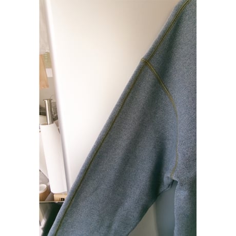 NO ROLL / W&L V NECK SWEAT