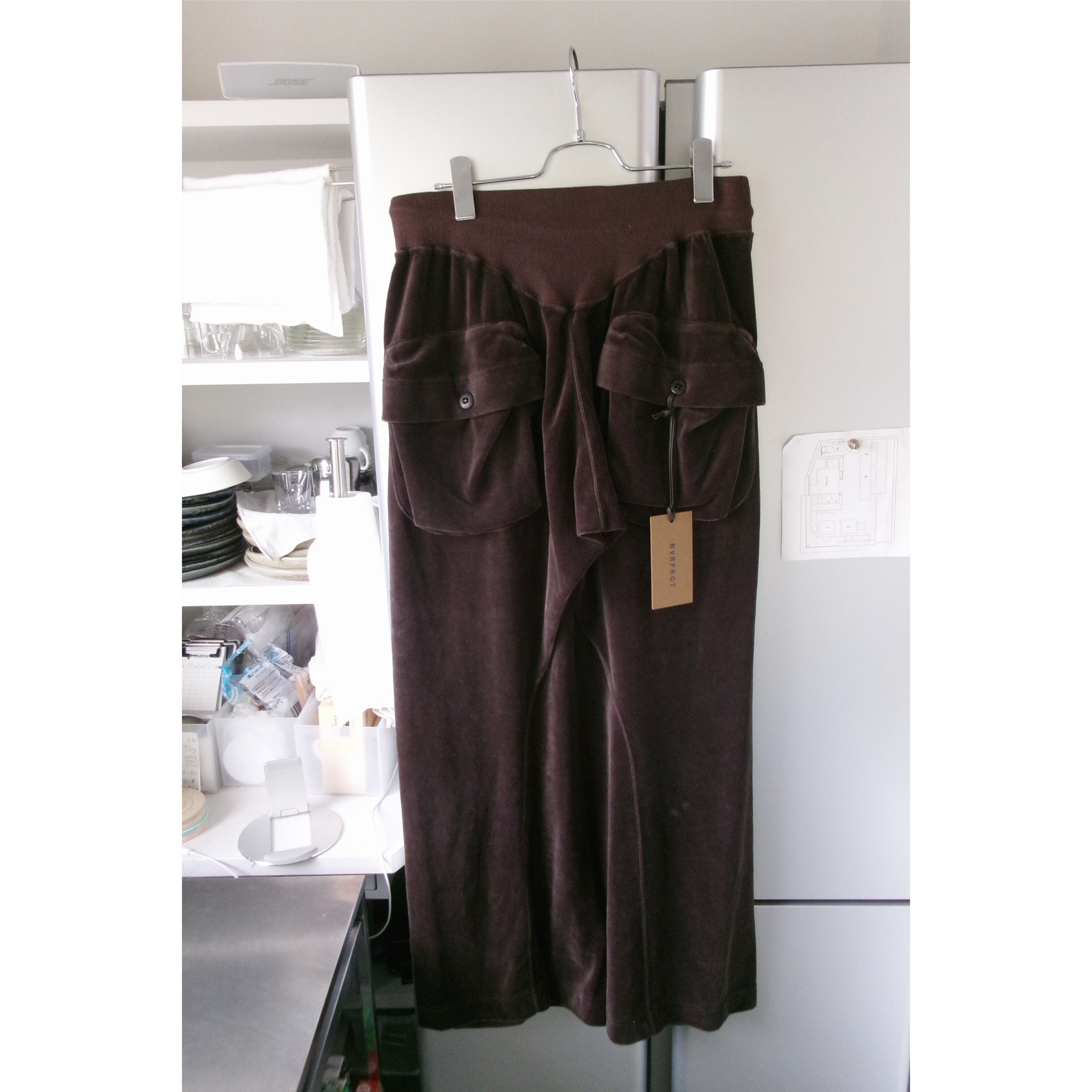 NVRFRGT / VELOUR 3D TWISTED LOUNGE PANTS *BROWN