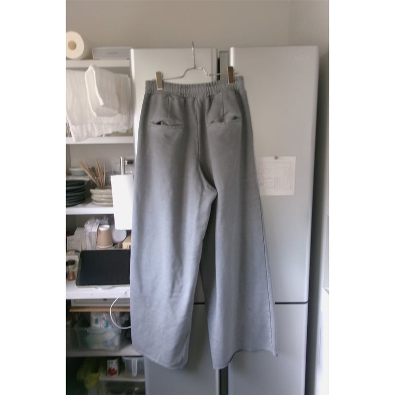 Rich I / TUCK SWEAT PANTS *BLACK | AVET