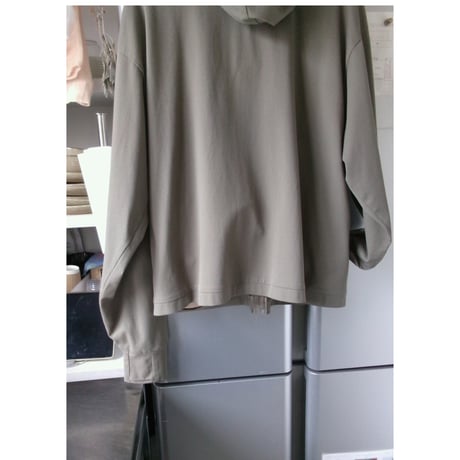 ABELIA EDWARD GOUCHA / SUN HOODIE *KHAKI