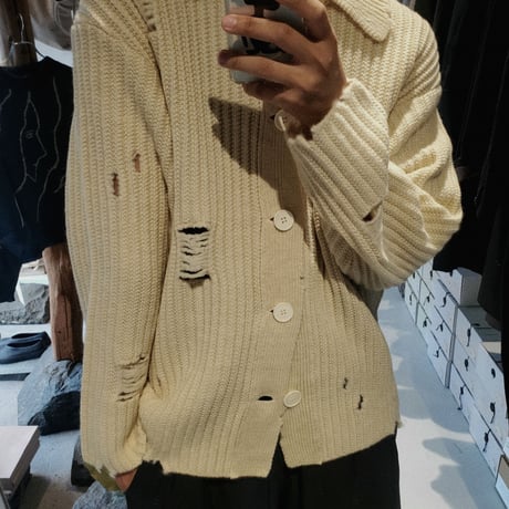 NVRFRGT / RAW WOOL DAMAGED CARDIGAN-ECRU