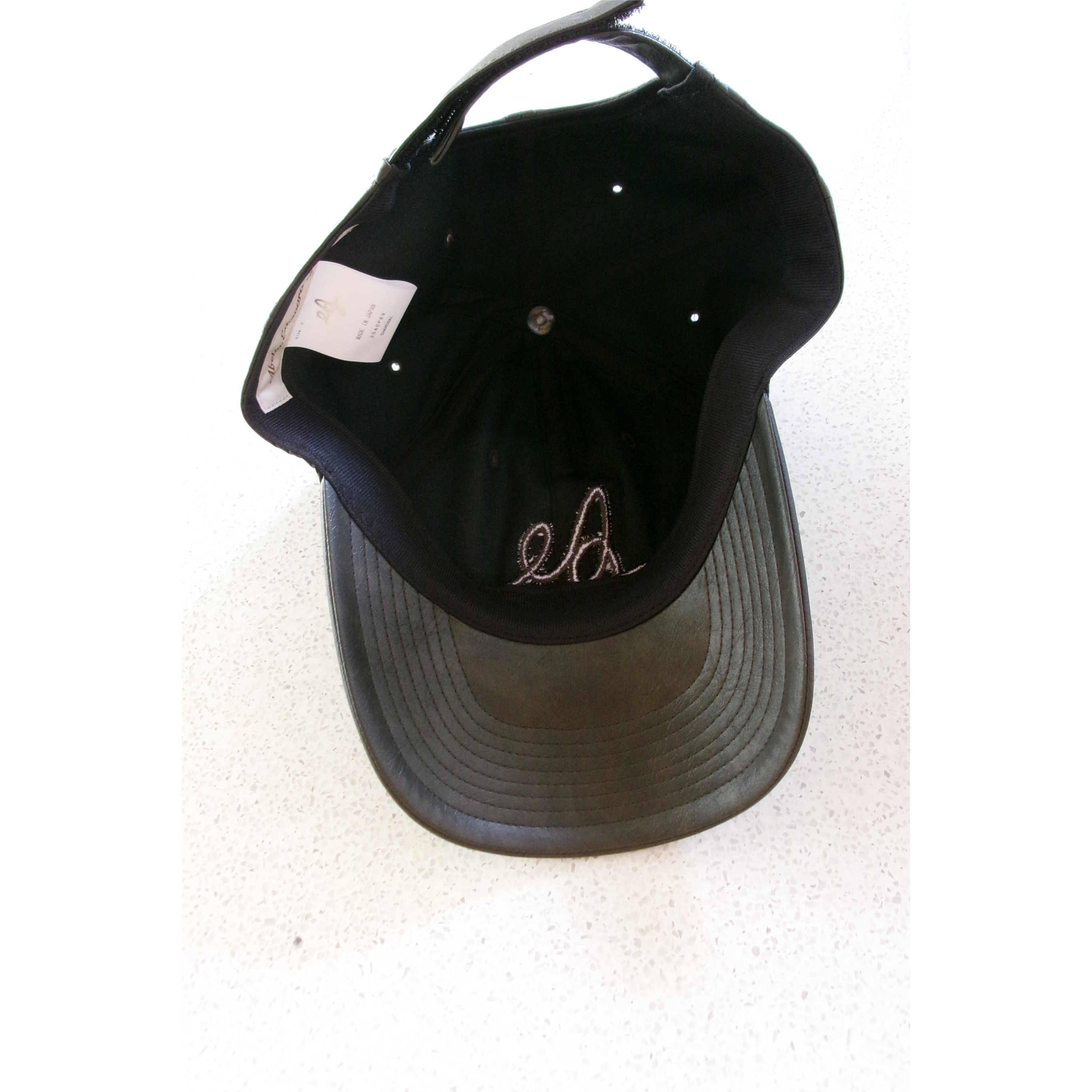 ABELIA EDWARD GOUCHA / AEG CAP straight *CHARC