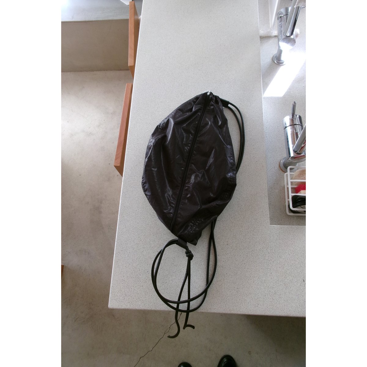 OLD FOLK HOUSE / Ball Bag Medium *Black | AVET