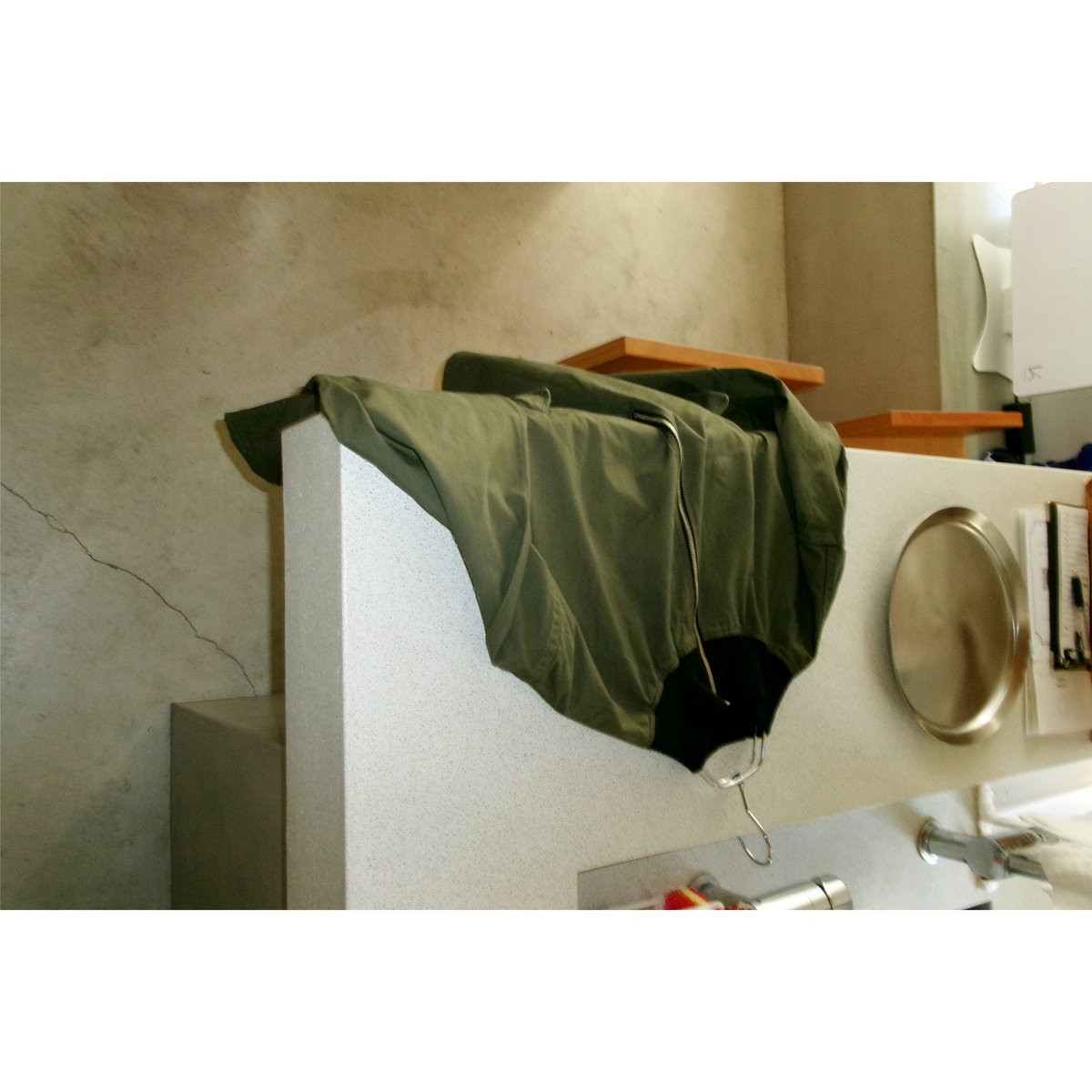 ISSUETHINGS / TYPE91*OLIVE GREEN | AVET