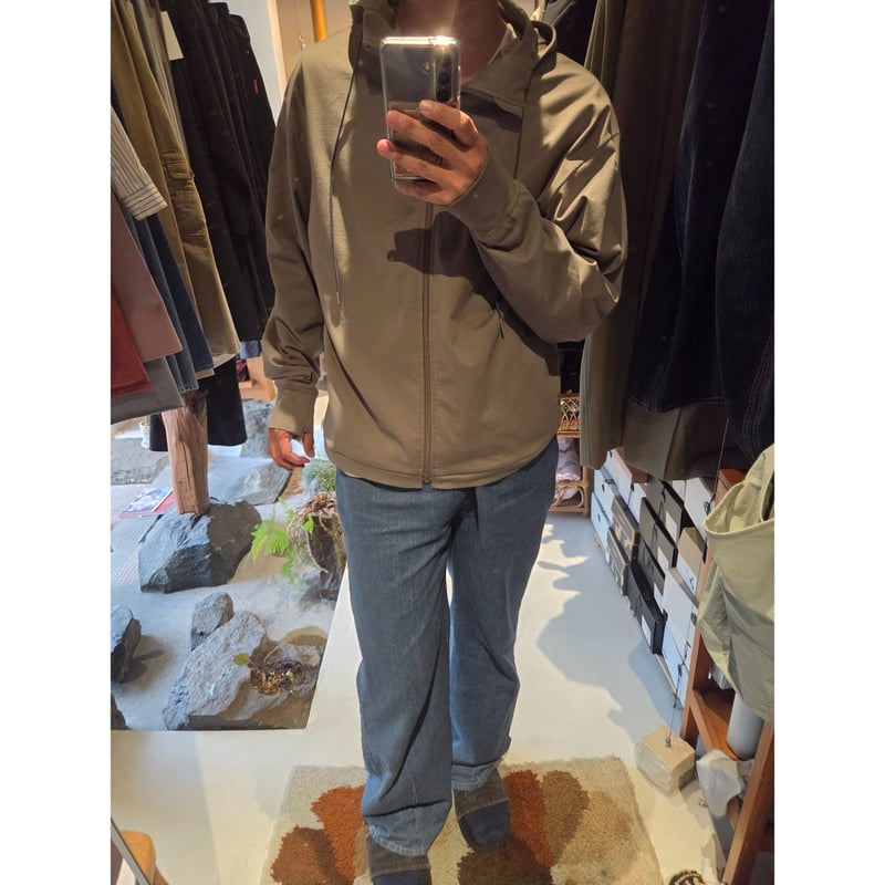 ABELIA EDWARD GOUCHA / SUN HOODIE *KHAKI | AVET