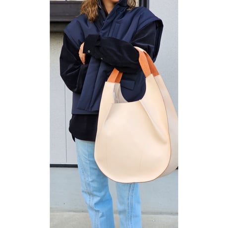 Rich I / CIRCLE [LEATHER BAG]