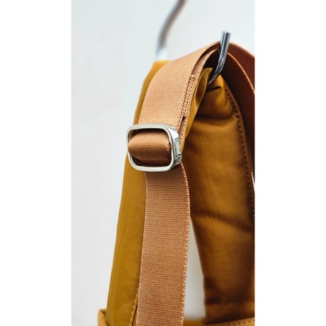 HIDAKA / PING-PONG PADDED TOTE *CAMEL