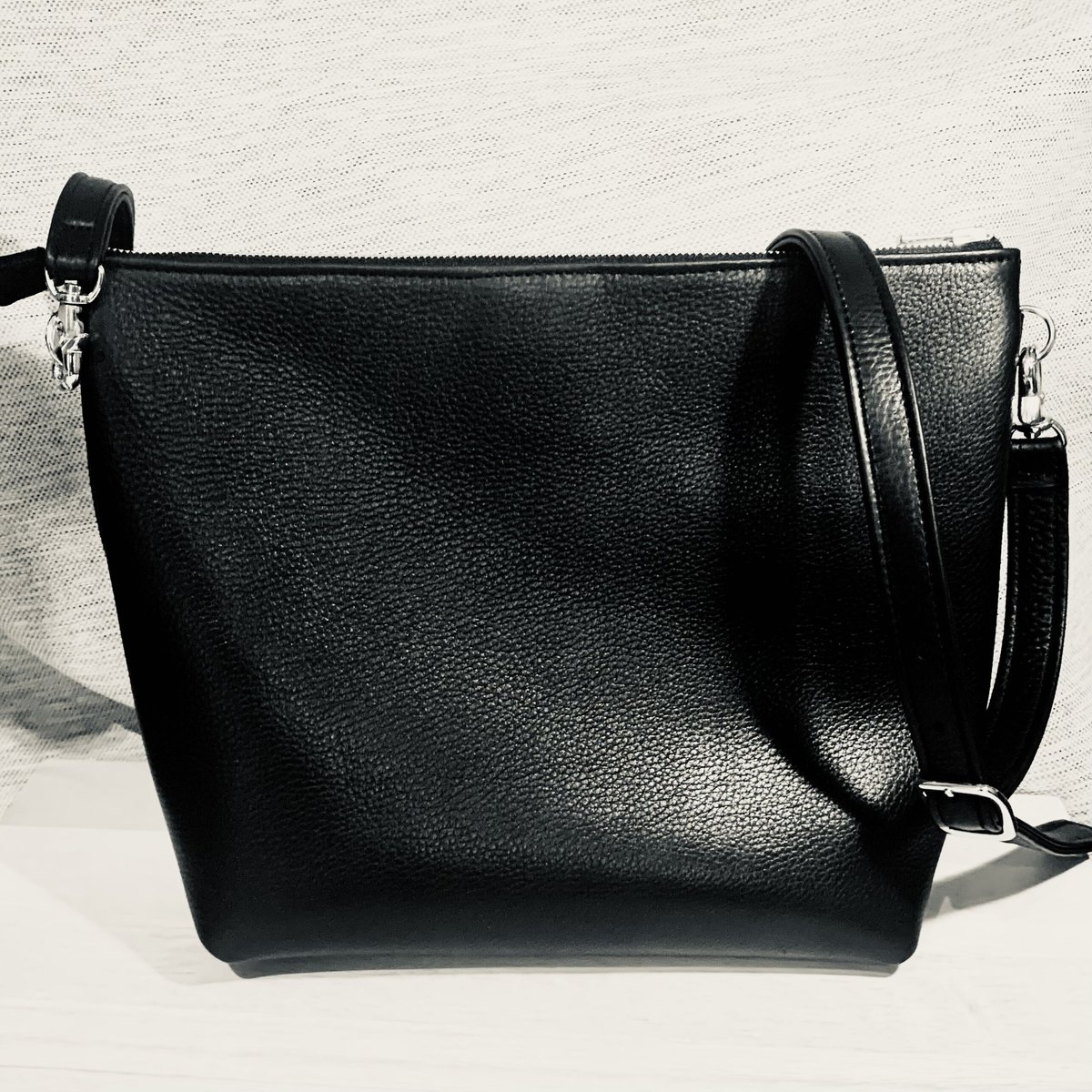 N*A様 黒レザーショルダーバッグ レザーショルダーバッグ｜レッグウェア｜ニコル公式通販サイト｜NICOLE