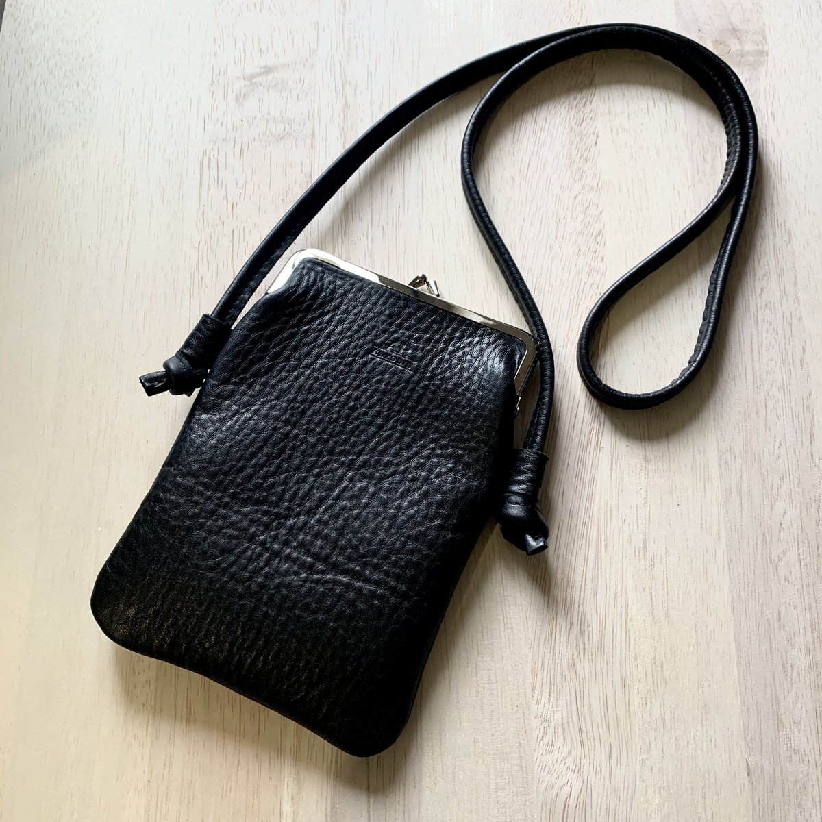 ゆうまに　　本革レザー格子　携帯スマホポシェット LIME made in japan お財布ショルダー スマホショルダー 本革