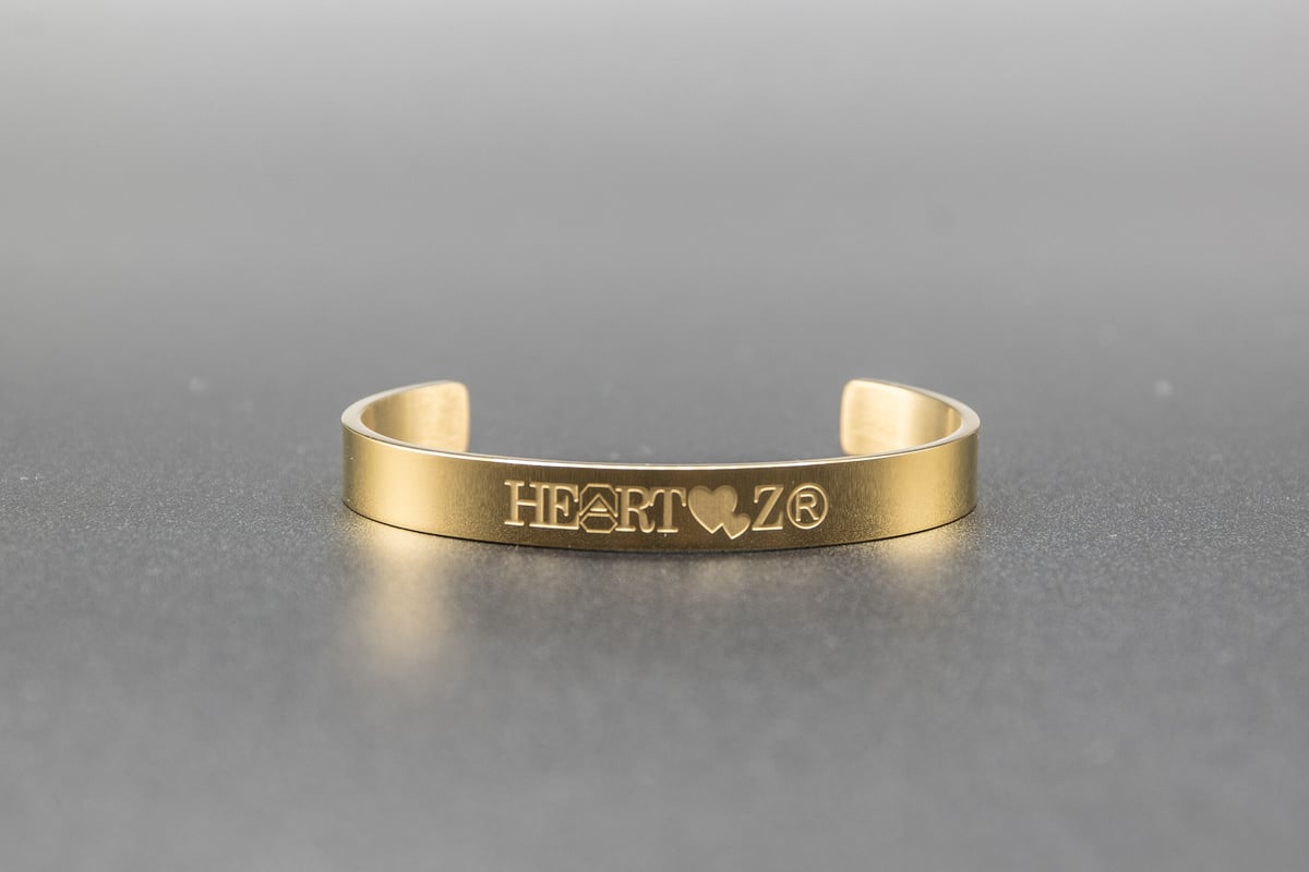 HEARTZ メタリックバングル おこなえ