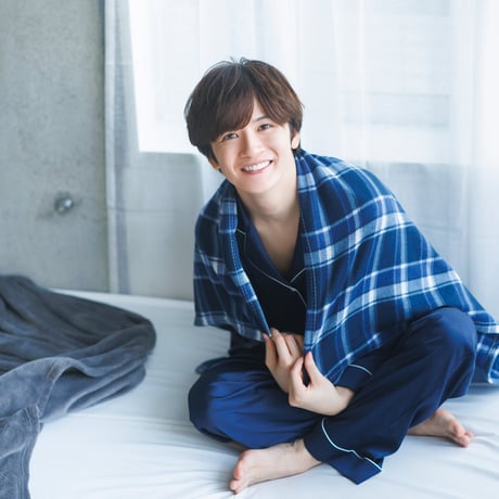 小西成弥 | STORES