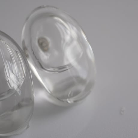 cell  stud pierce oval