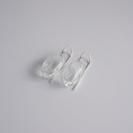 cell  hook  pierce oval M