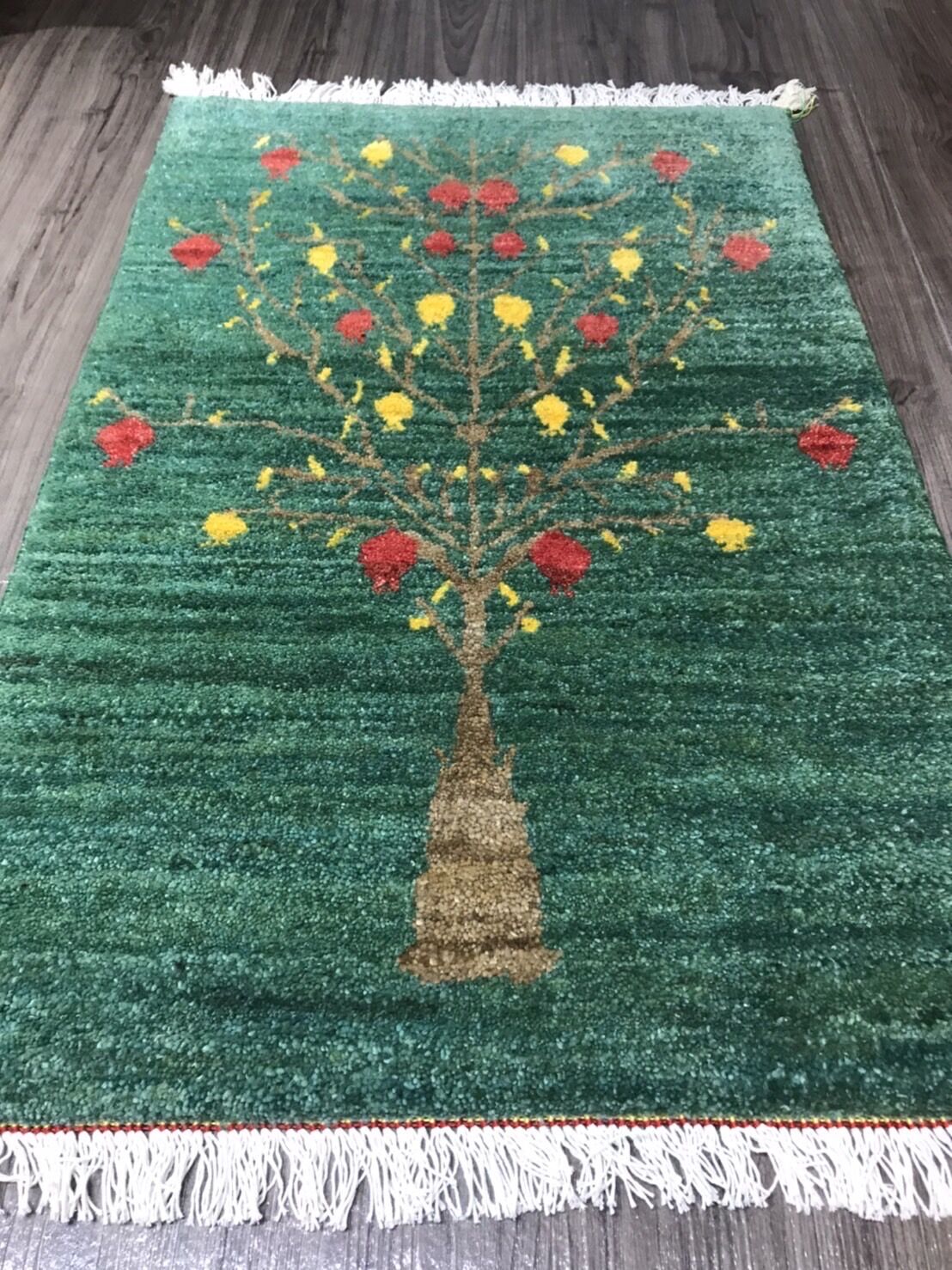 ペルシャ絨毯　リズギャッベ 新品 ペルシャ絨毯 手織りリズギャッベ 86cm×57cm 緑 ザクロの木