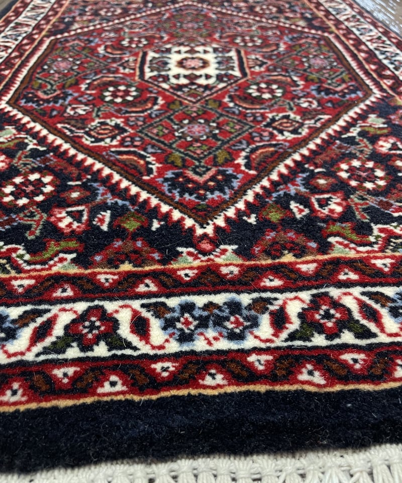 ペルシャ絨毯 手織り 草木染　スィールジャーン産 160x110 Sirjan 新品 ペルシャ絨毯 手織り ザンジャン産 マヒ柄 74×53cm 茜色