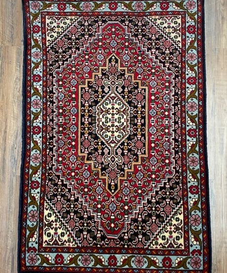 SASANIAN RUGS ペルシャ絨毯専門店