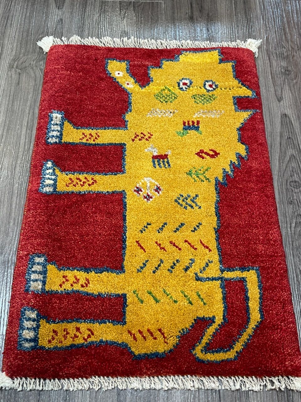 新品 ペルシャ絨毯 手織り ギャッベ 60×42cm 茜色 ライオン 山羊 生命