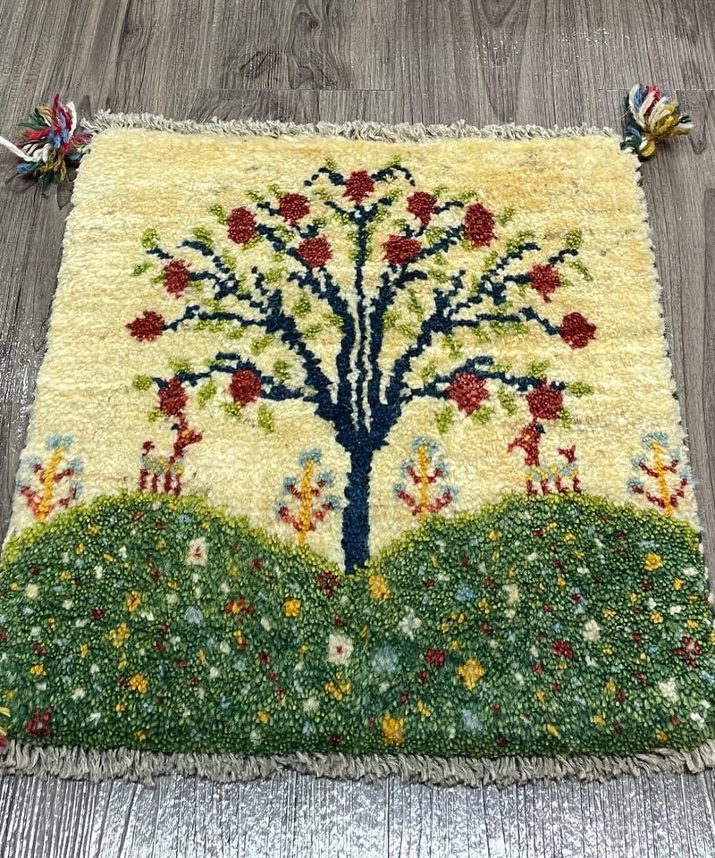 新品 ペルシャ絨毯 手織り ギャッベ 39cm×39cm ナチュラル ザクロの木 ...