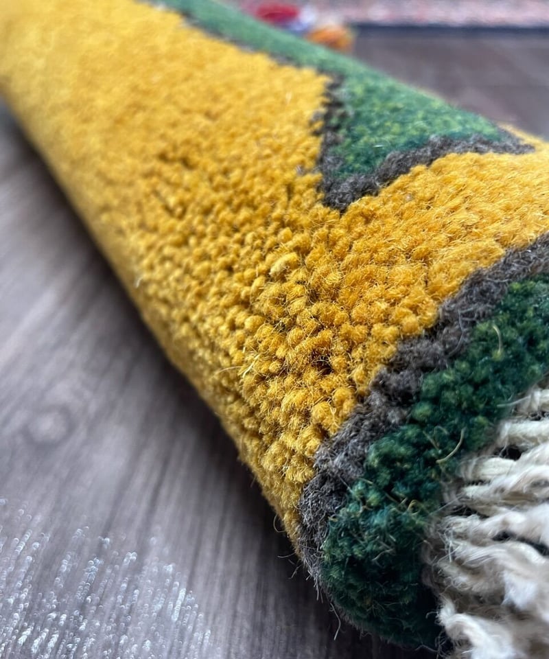 新品　ペルシャ絨毯　手織り　ヤラメ産　ライオン　緑色 新品 ペルシャ絨毯 手織り ヤラメ産 トライバルラグ | SASANIAN