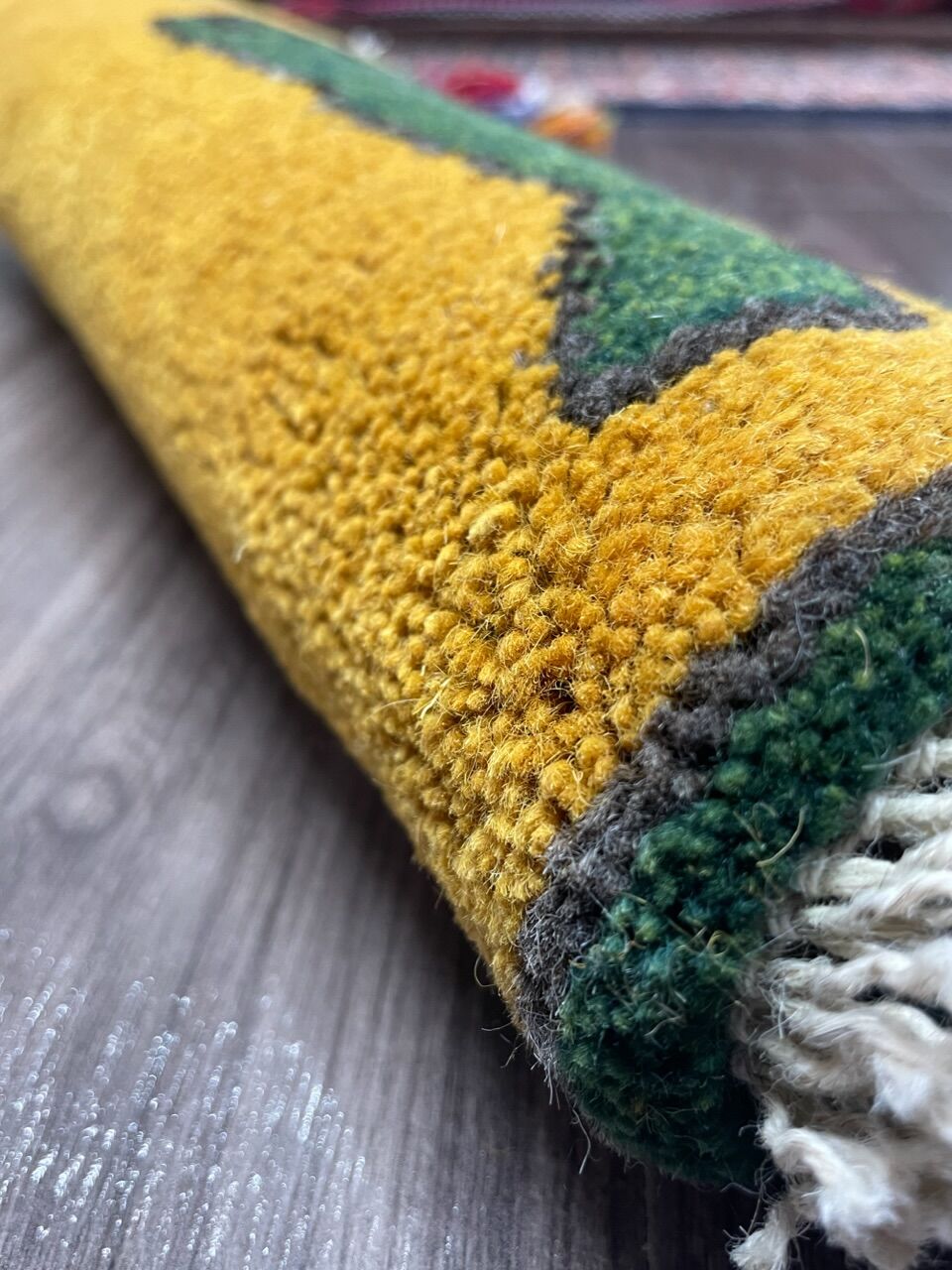 新品　ペルシャ絨毯　手織り　ヤラメ産　ライオン　緑色 新品 ペルシャ絨毯 手織り ヤラメ産 トライバルラグ | SASANIAN