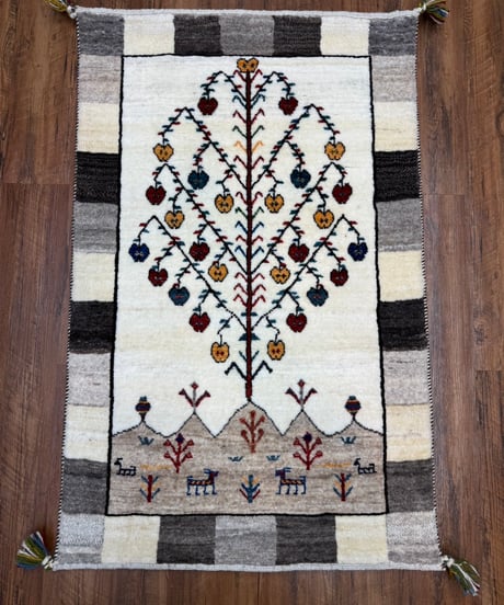 SASANIAN RUGS ペルシャ絨毯専門店