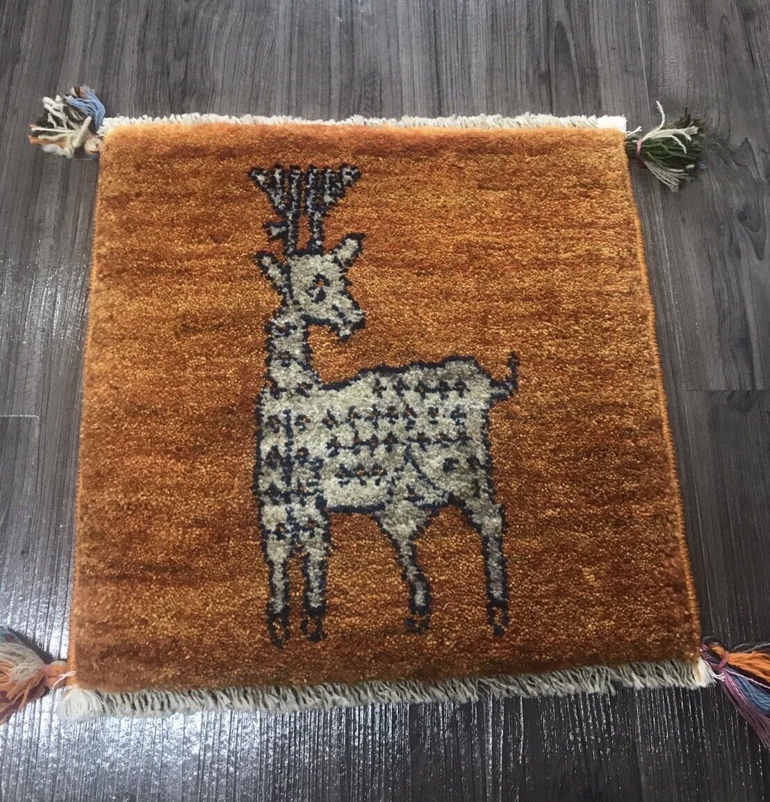 新品 ペルシャ絨毯 手織りギャッベ 39cm×41cm 鹿 オレンジ(黄色) | SASA