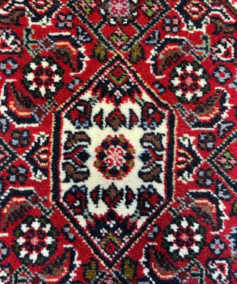 新品 ペルシャ絨毯 手織り ザンジャン産 マヒ柄 74×53cm 茜色