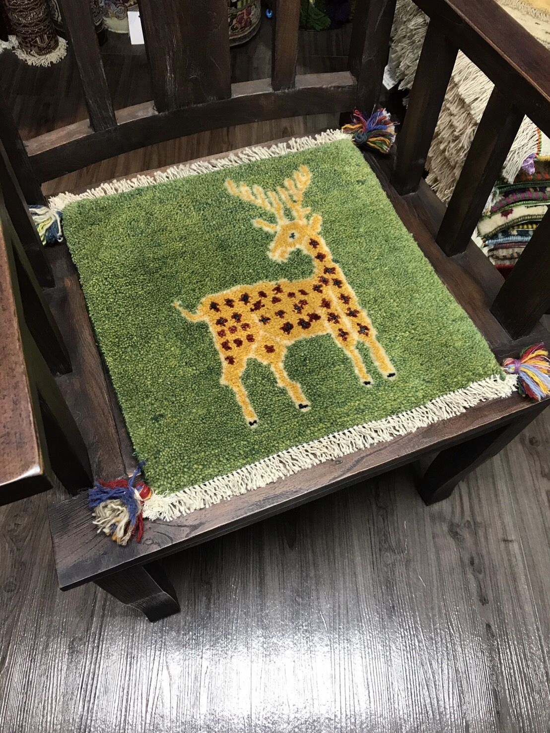 ペルシャギャッベ カシュクリ 嵌め 117×107cm