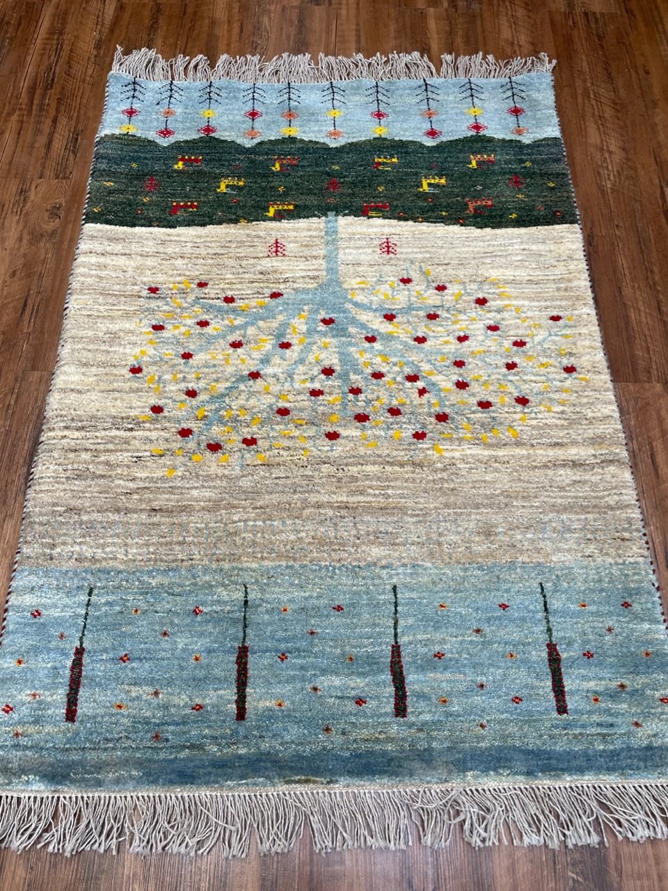 新品 ペルシャ絨毯 手織り リズ ギャッベ 風景 ザクロの木 鹿 花 