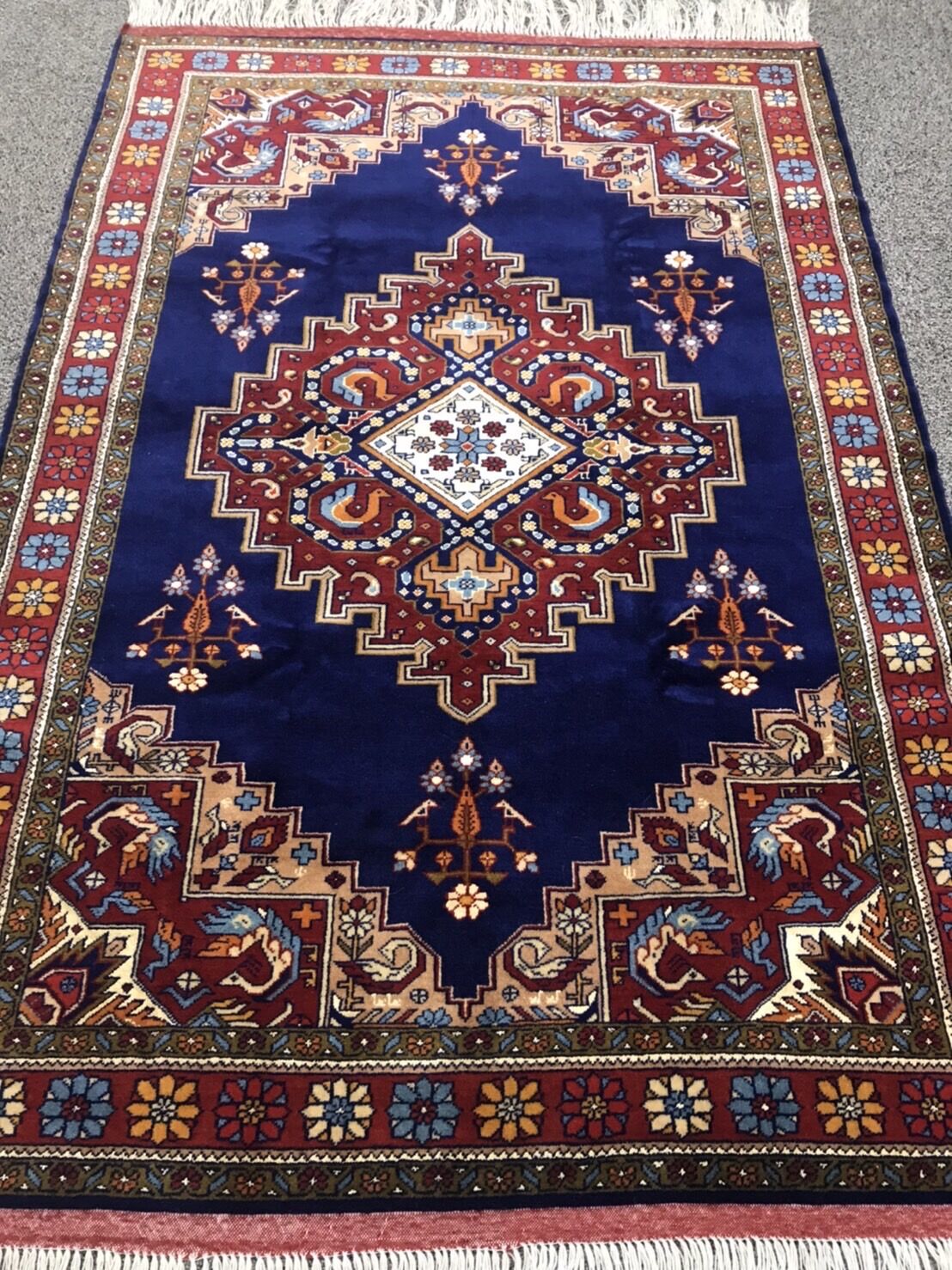 新品 ペルシャ絨毯 手織り トライバルラグ カシュガイ 165cm×115cm