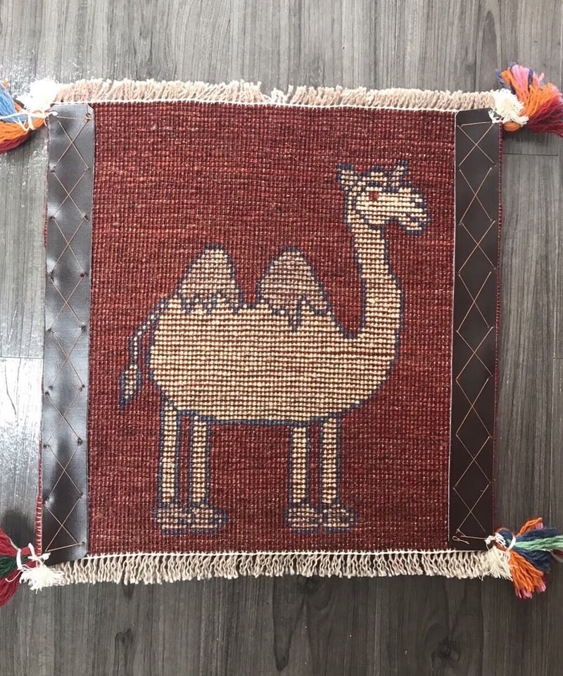 新品 ペルシャ絨毯 手織りギャッベ 39cm×40cm 茜色 ラクダ | SASANIAN