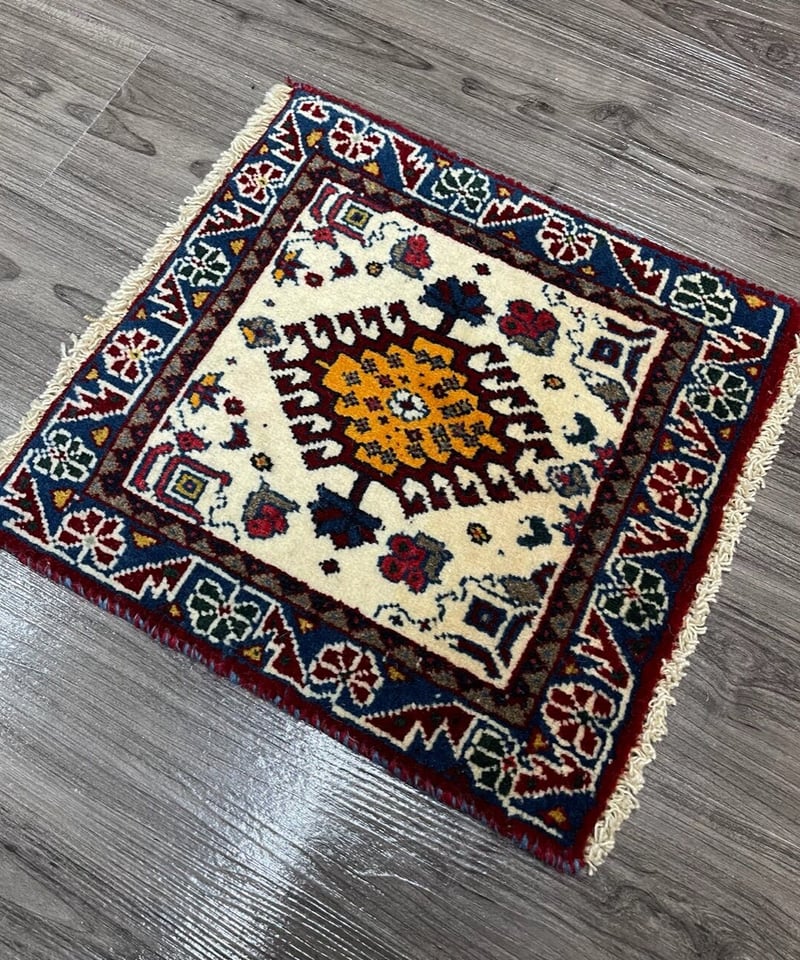 新品 ペルシャ絨毯 手織り ヤラメ産 トライバルラグ | SASANIAN 新品 ペルシャ絨毯 手織り ヤラメ産 トライバルラグ | SASANIAN
